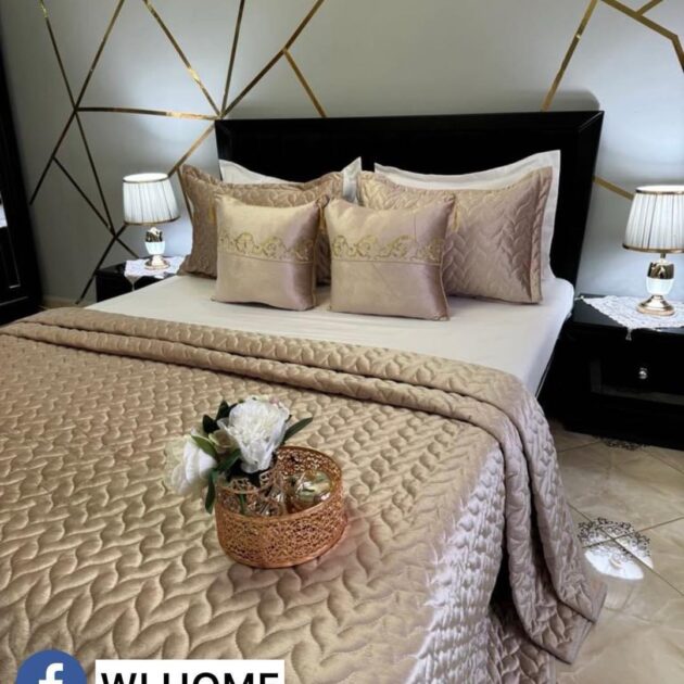Couvre au lit kadhifa 8 pieces beige
