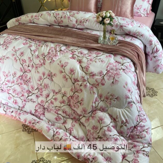 Couette fleurie roses